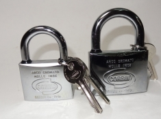 Aloquetes Marines CORBIN, ABUS